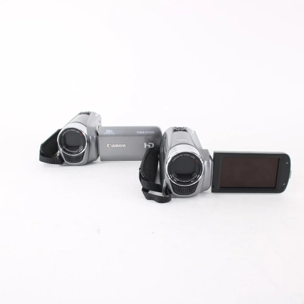 Canon Vixia HF Video Camcorder R200 DC 3.7V HD 28X Zoom W/ Accessories Camcorder